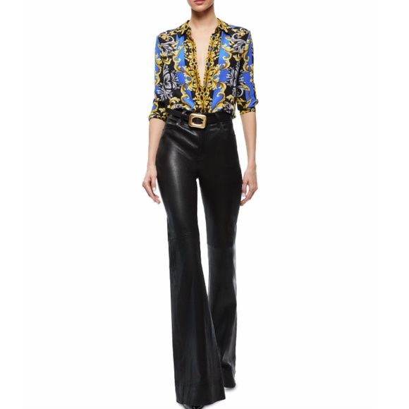 Alice and Olivia Willa Printed Silk Placket Top - Picture 5 of 12